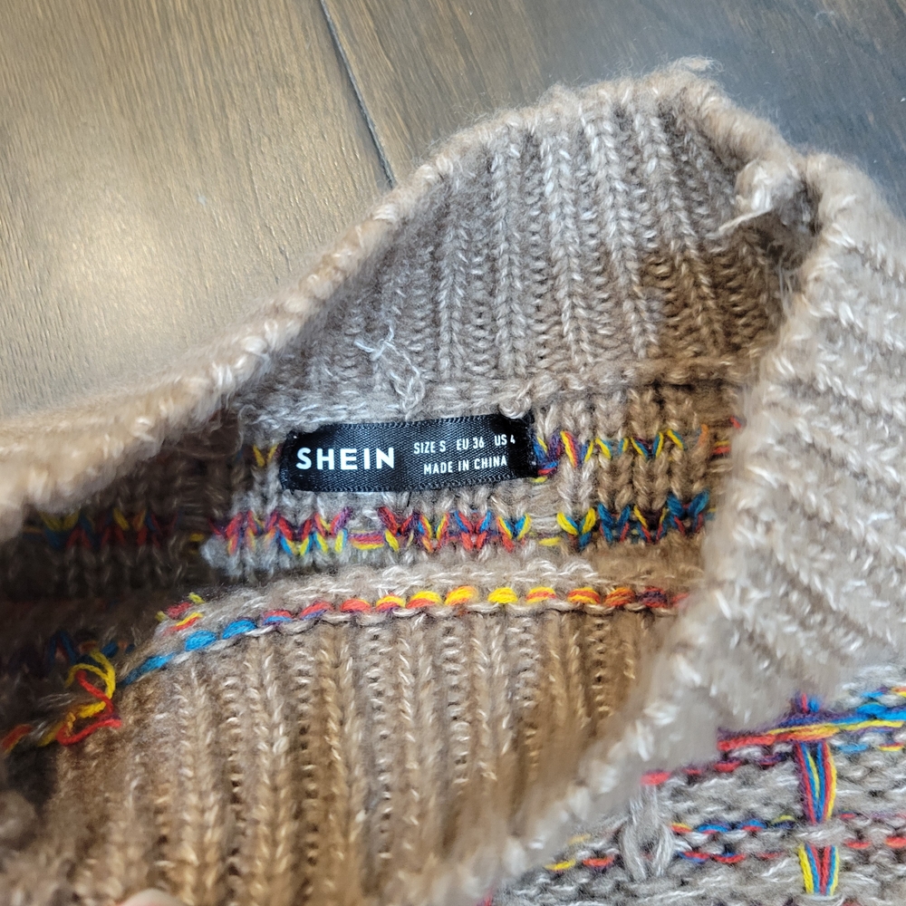 Multicolor Knit Cropped Sweater - Picture 4 of 7